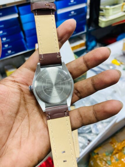 Stylish men chronograph watch with elegant dial